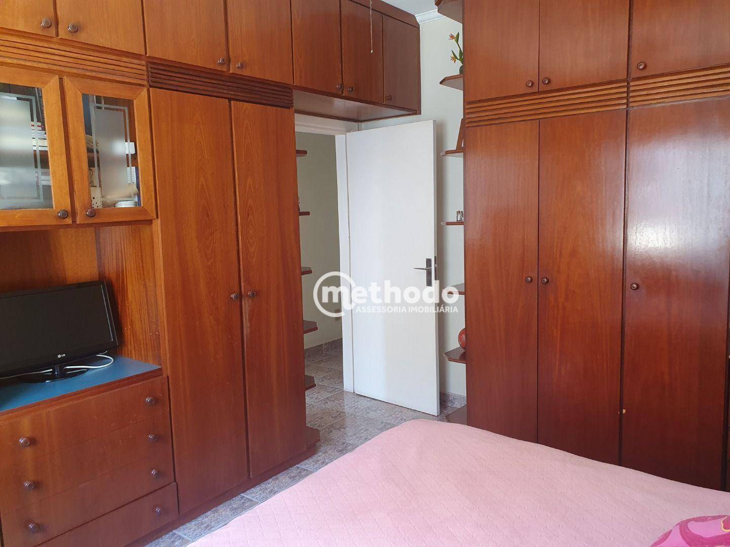 Casa à venda com 3 quartos, 231m² - Foto 29