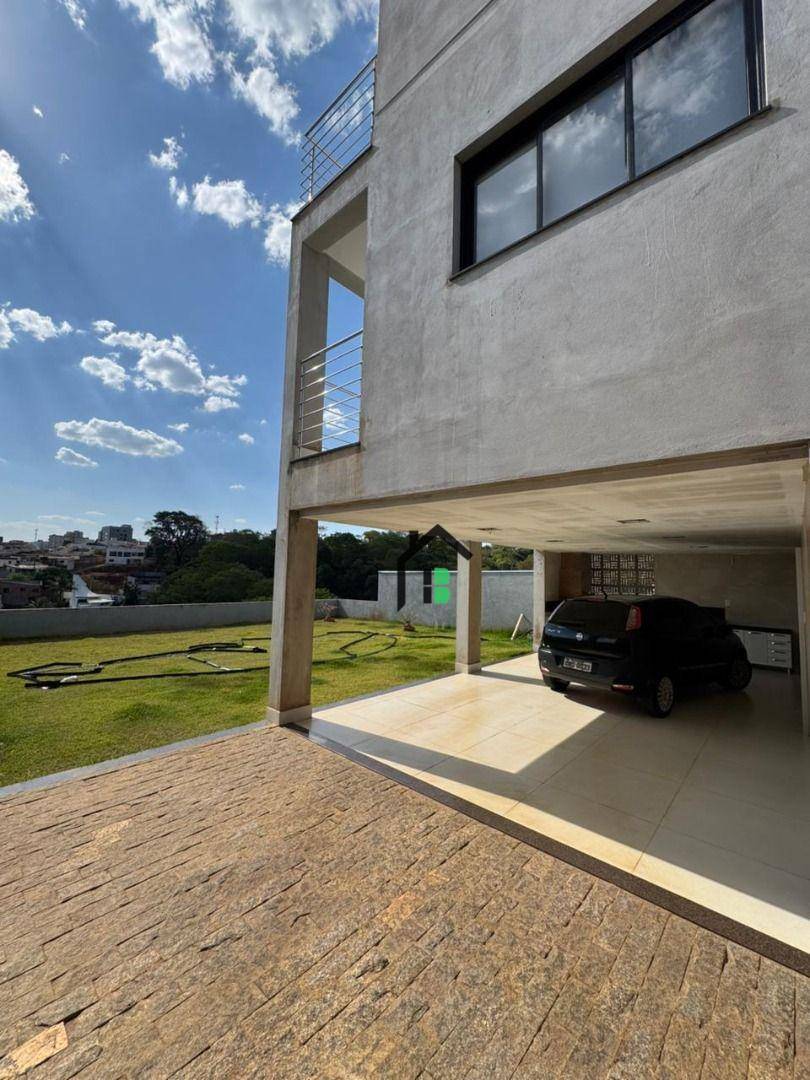 Casa, 3 quartos, 240 m² - Foto 4