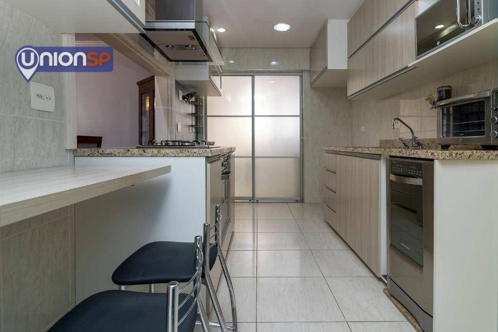 Apartamento à venda com 3 quartos, 206m² - Foto 29