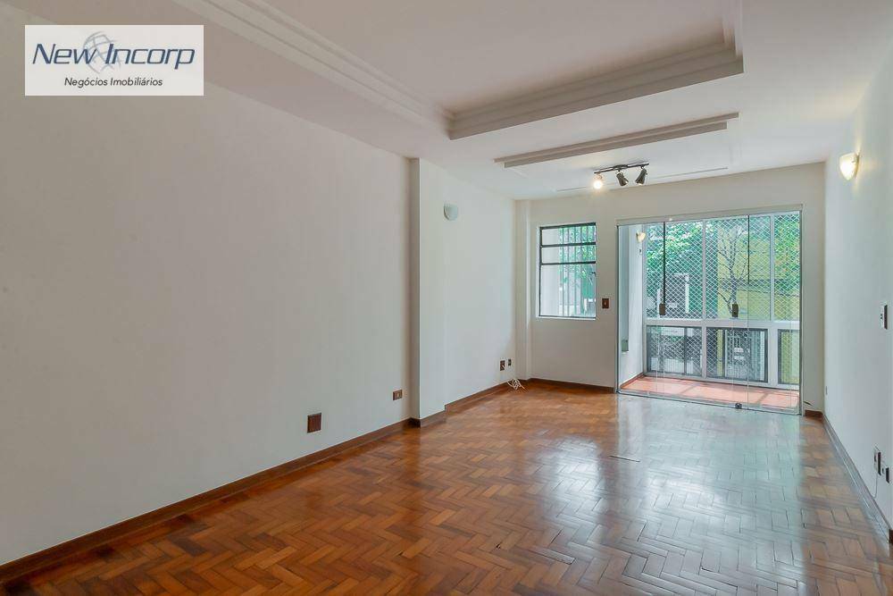 Apartamento à venda com 3 quartos, 125m² - Foto 2