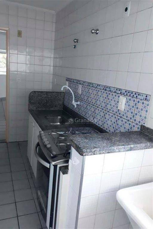 Apartamento à venda com 2 quartos, 65m² - Foto 9