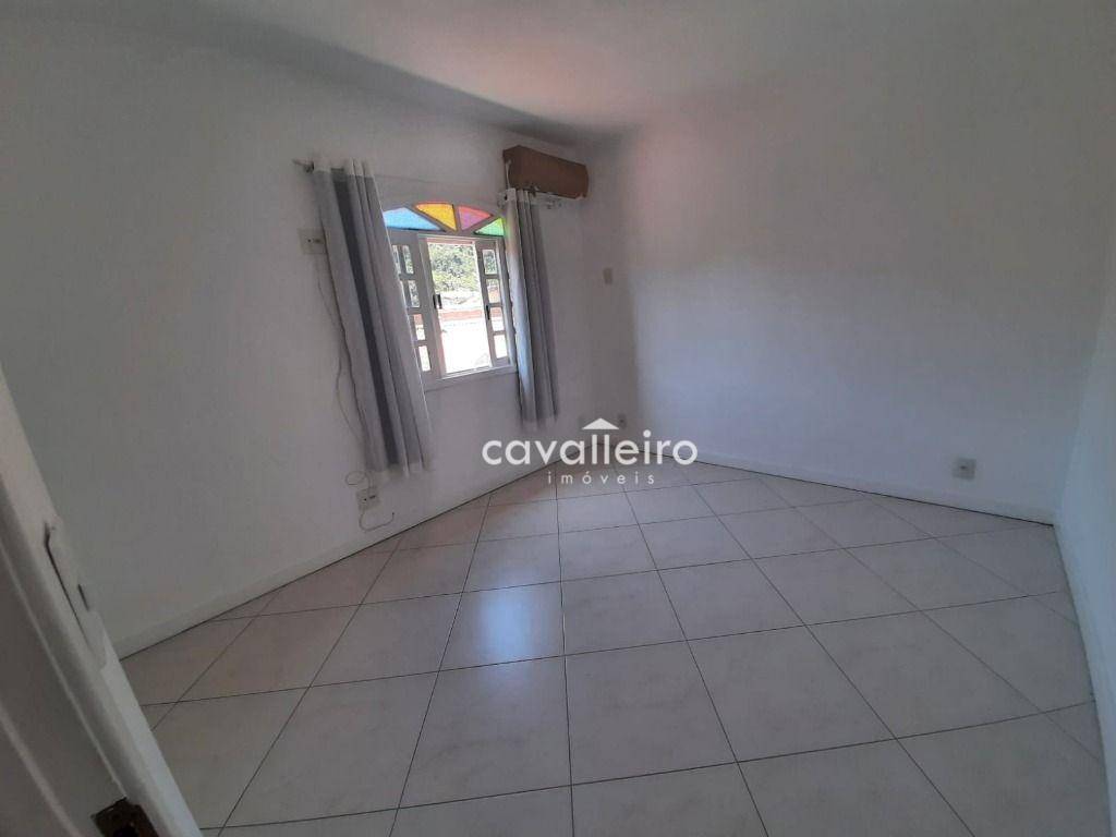 Casa à venda com 3 quartos, 240m² - Foto 32