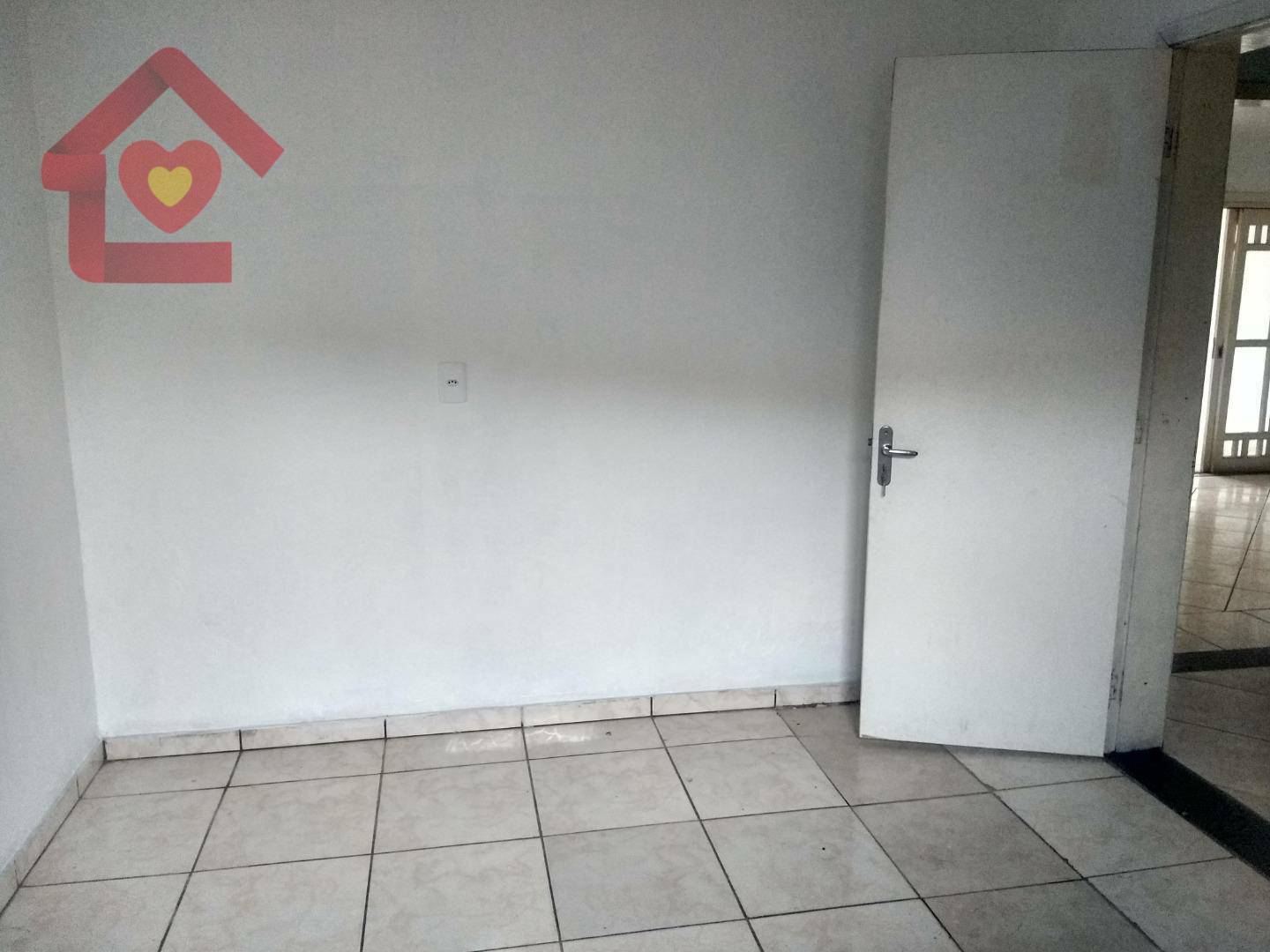 Casa para alugar com 2 quartos, 168m² - Foto 13