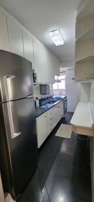 Apartamento para alugar com 3 quartos, 70m² - Foto 14