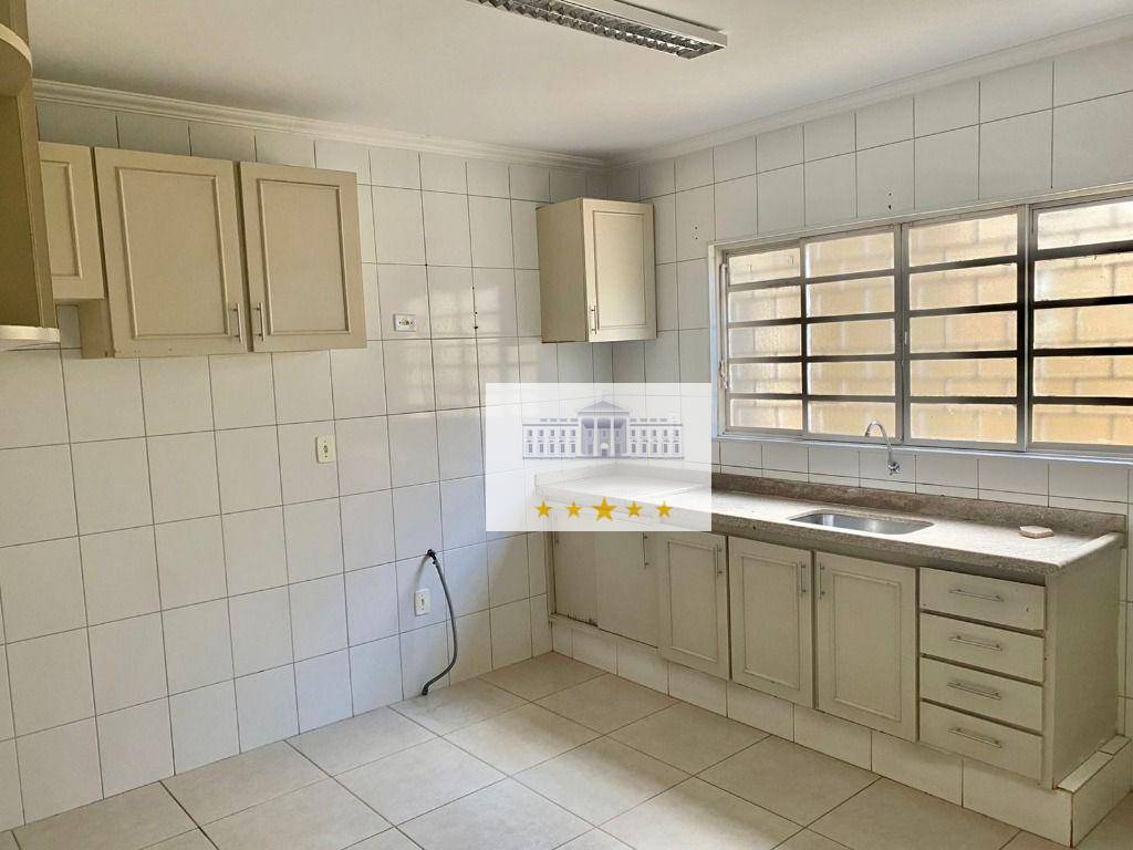 Casa à venda com 3 quartos, 165m² - Foto 17