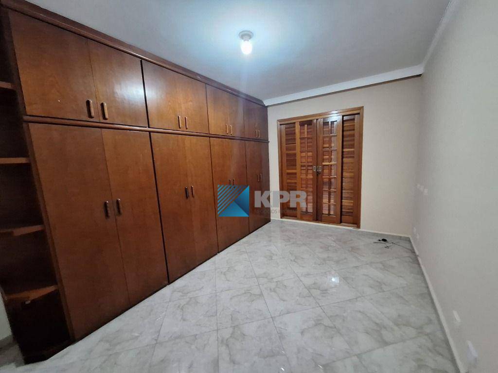 Casa à venda e aluguel com 3 quartos, 150m² - Foto 16