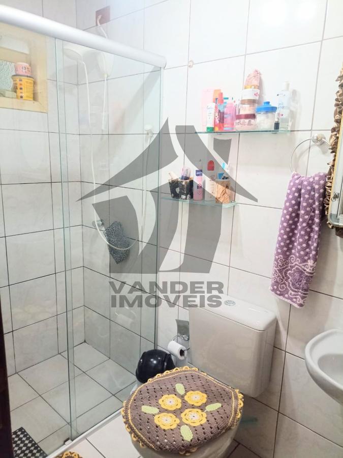 Casa à venda com 3 quartos, 75m² - Foto 11