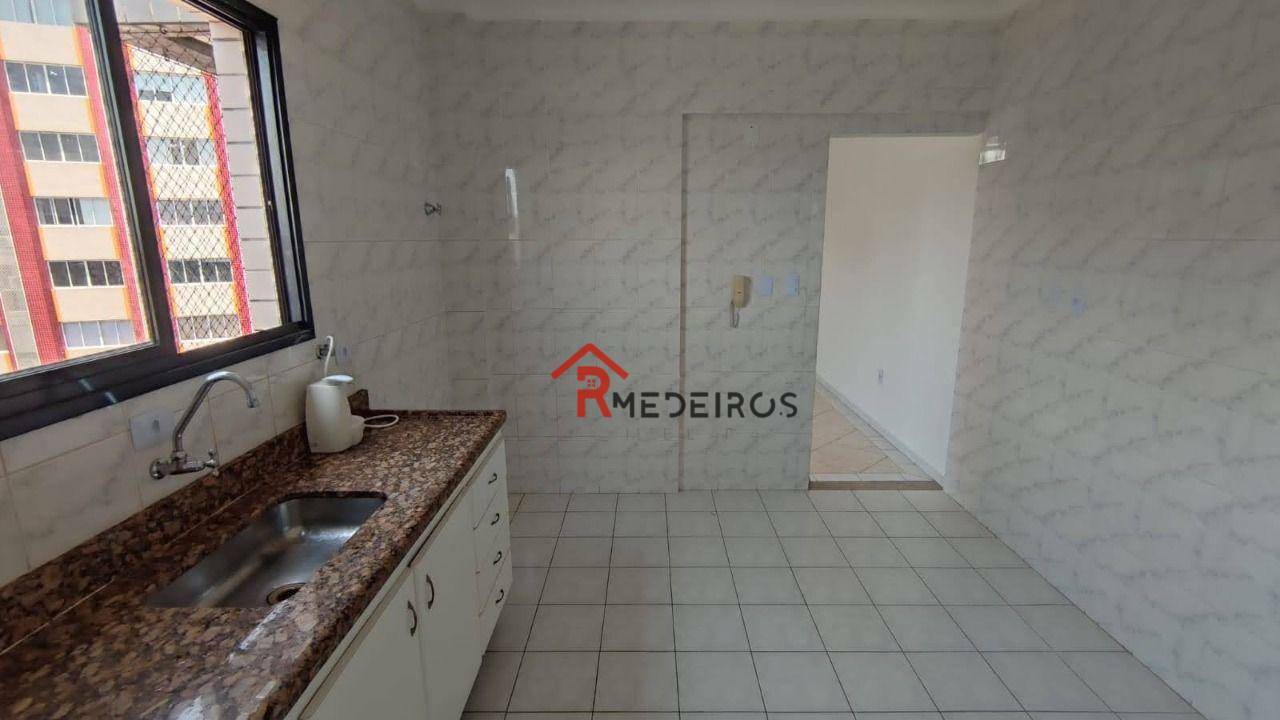 Apartamento à venda com 2 quartos, 70m² - Foto 10