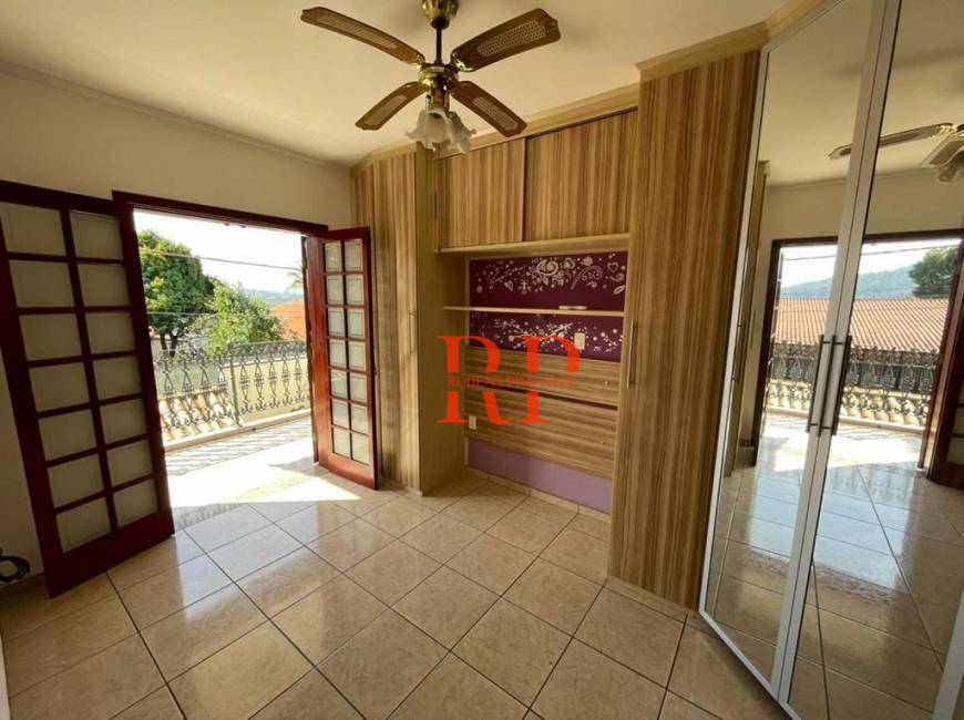 Casa à venda com 3 quartos, 200m² - Foto 25