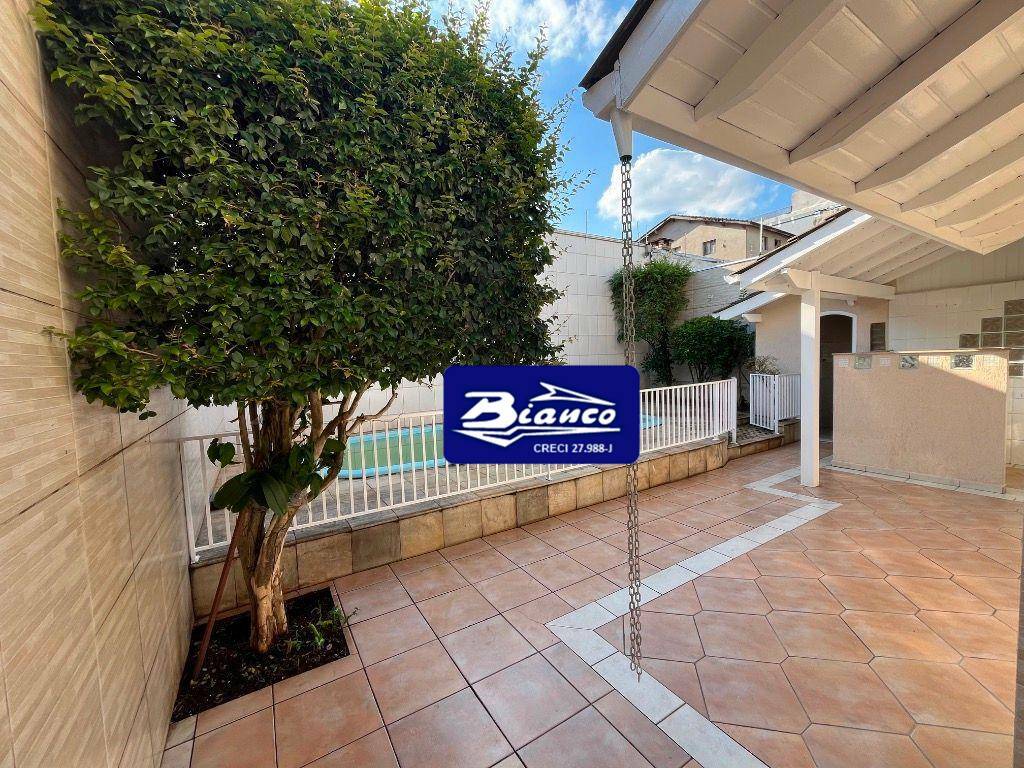 Sobrado à venda e aluguel com 4 quartos, 170m² - Foto 9