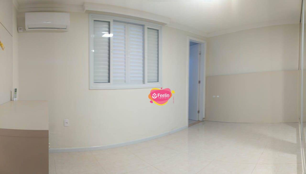 Casa para alugar com 3 quartos, 110m² - Foto 2