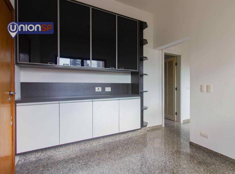 Apartamento à venda com 3 quartos, 283m² - Foto 15