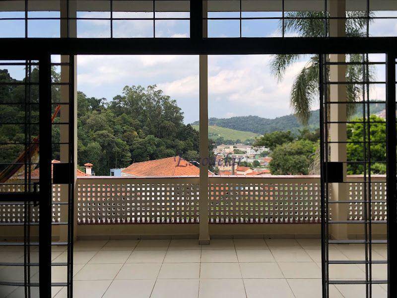 Casa à venda com 4 quartos, 950m² - Foto 1