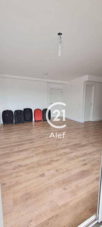 Apartamento à venda com 3 quartos, 115m² - Foto 7