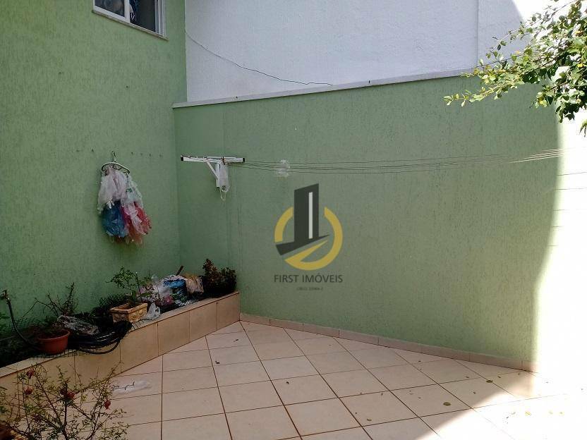 Sobrado à venda com 3 quartos, 300m² - Foto 26