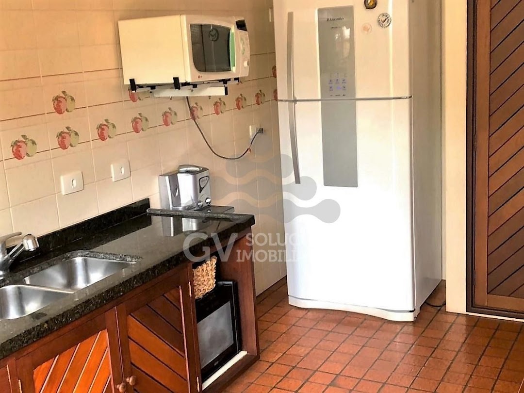 Casa de Condomínio para alugar com 4 quartos, 227m² - Foto 19