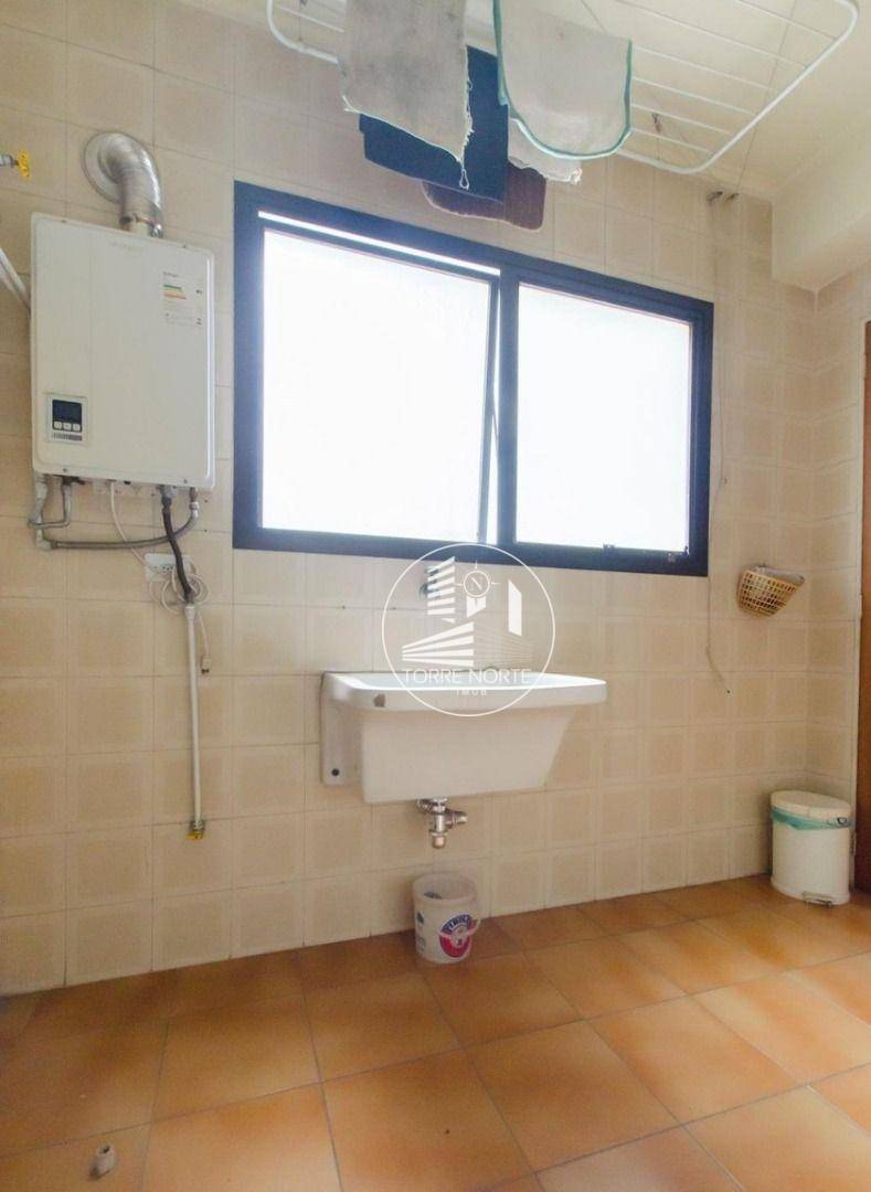 Apartamento à venda com 4 quartos, 140m² - Foto 17