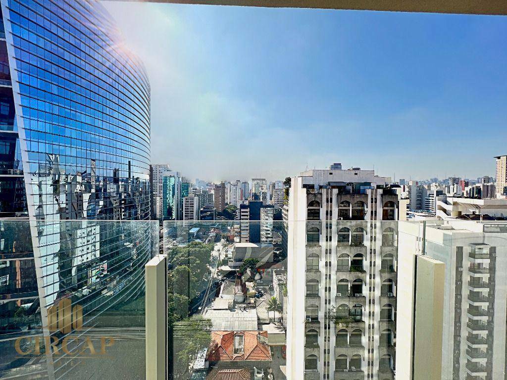 Apartamento à venda com 4 quartos, 335m² - Foto 1