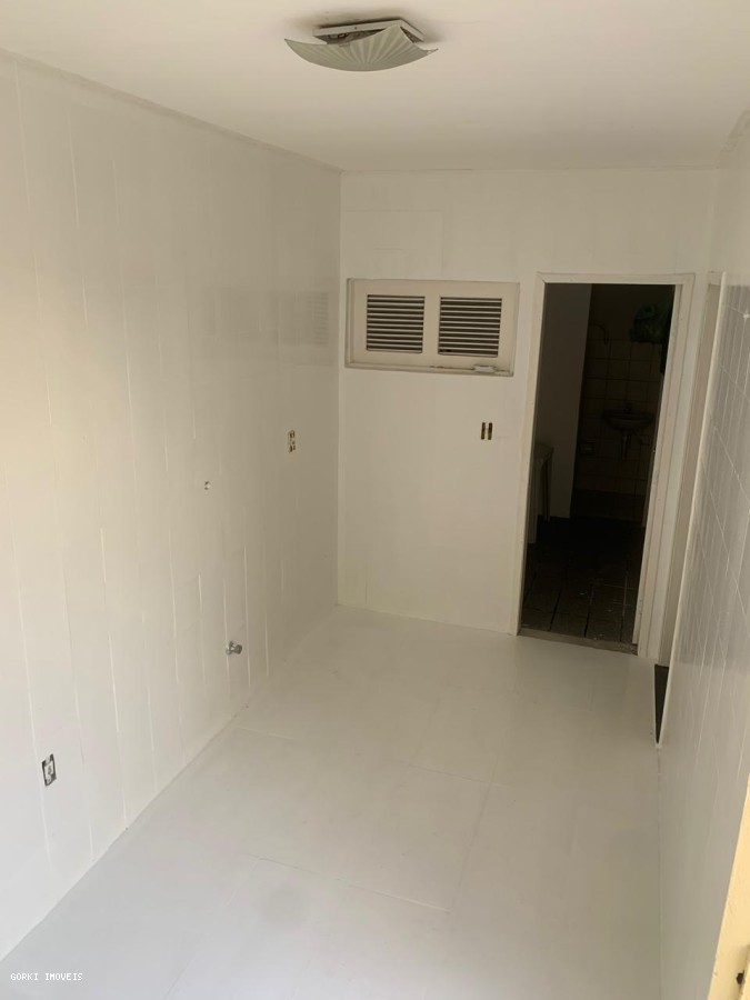 Casa à venda com 4 quartos, 151m² - Foto 20