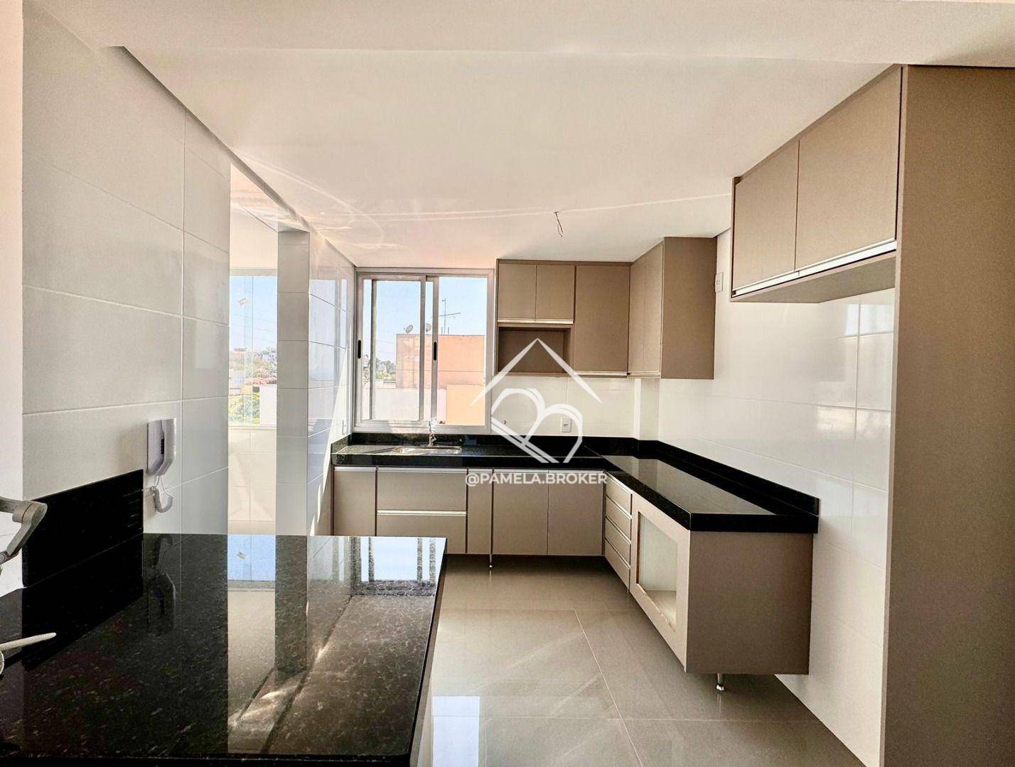 Cobertura à venda com 3 quartos, 148m² - Foto 4