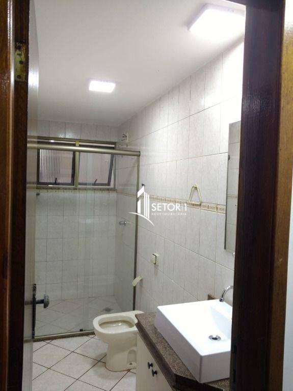 Apartamento para alugar com 3 quartos, 110m² - Foto 12