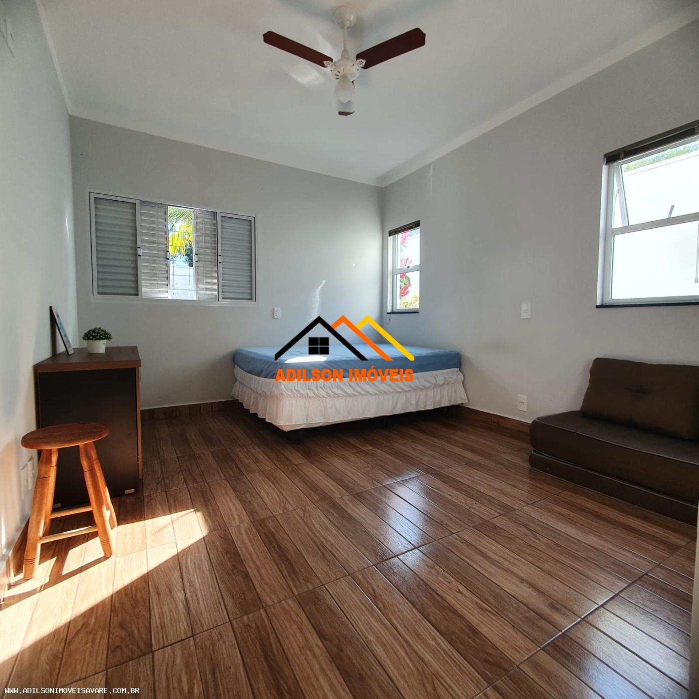 Casa à venda com 4 quartos, 216m² - Foto 10