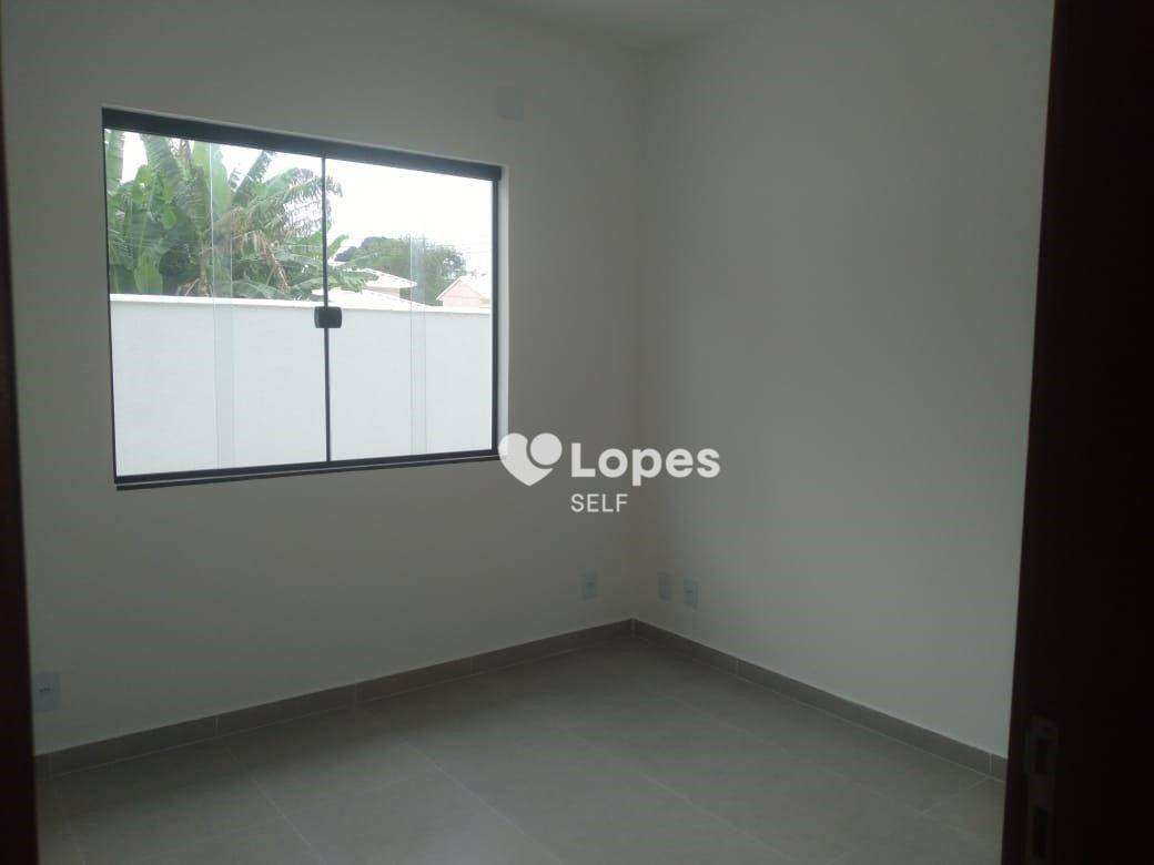 Casa à venda com 3 quartos, 81m² - Foto 9