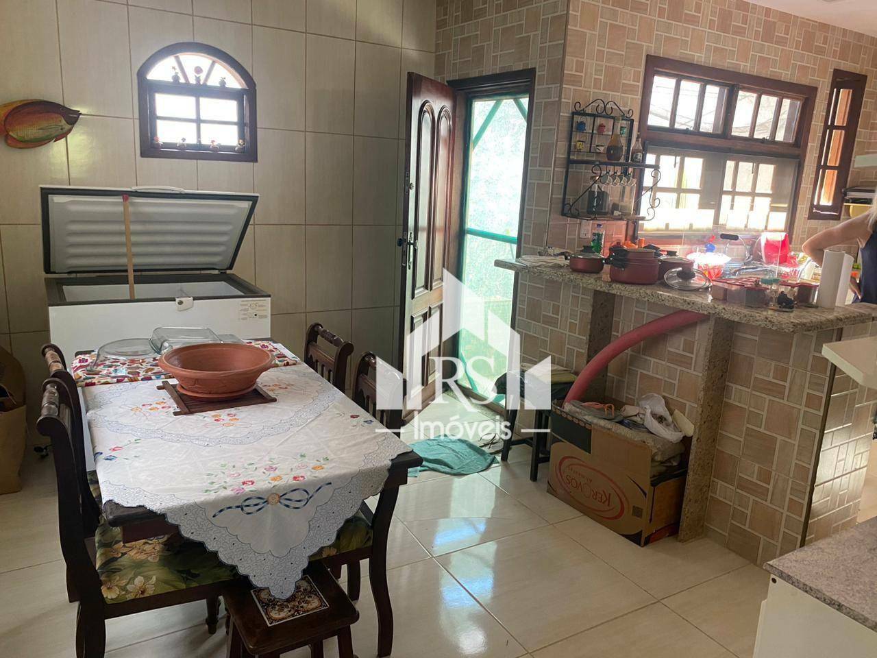 Casa à venda com 3 quartos, 240m² - Foto 15