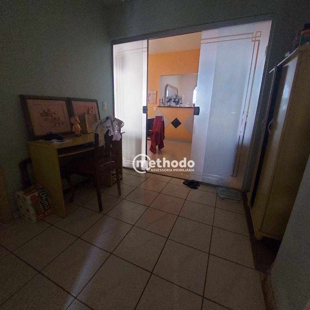 Casa à venda com 3 quartos, 200m² - Foto 11