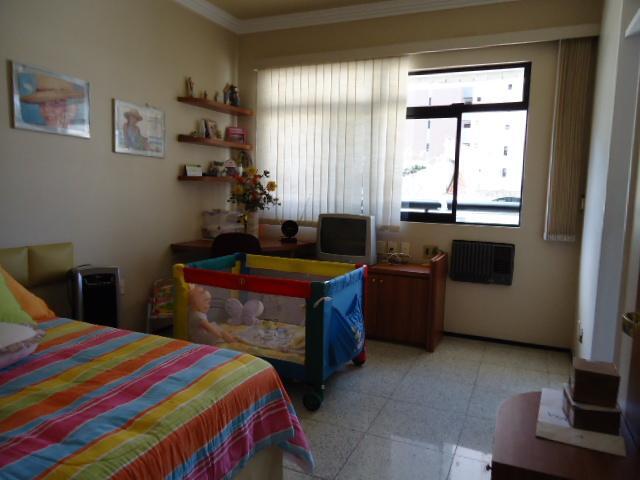 Apartamento à venda com 4 quartos, 303m² - Foto 17