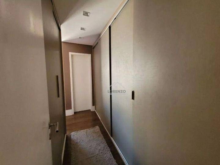 Apartamento para alugar com 3 quartos, 155m² - Foto 18