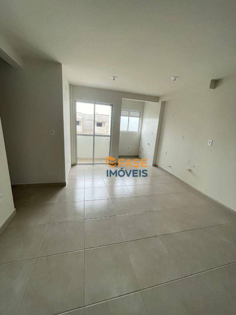 Apartamento à venda com 2 quartos, 53m² - Foto 4