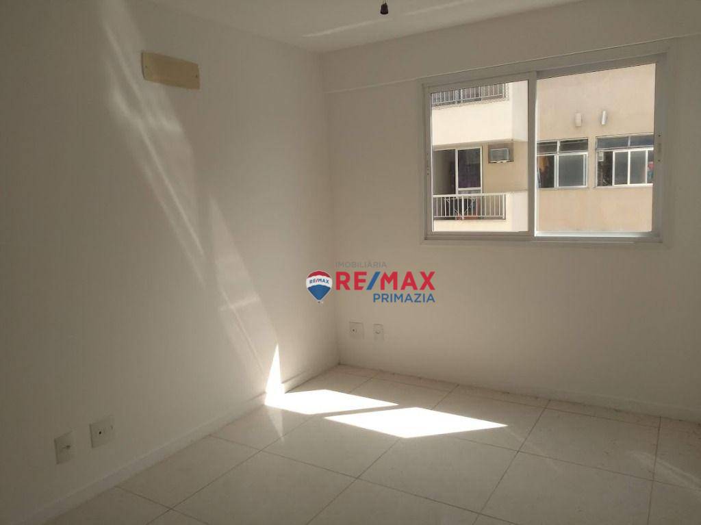 Apartamento para alugar com 3 quartos, 77m² - Foto 8