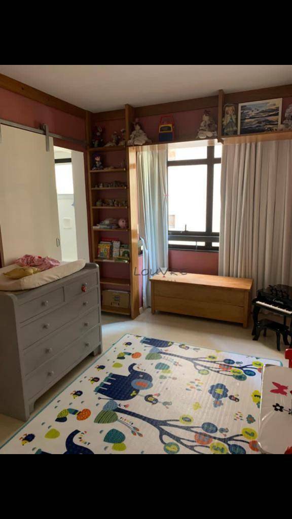 Apartamento à venda com 4 quartos, 198m² - Foto 8