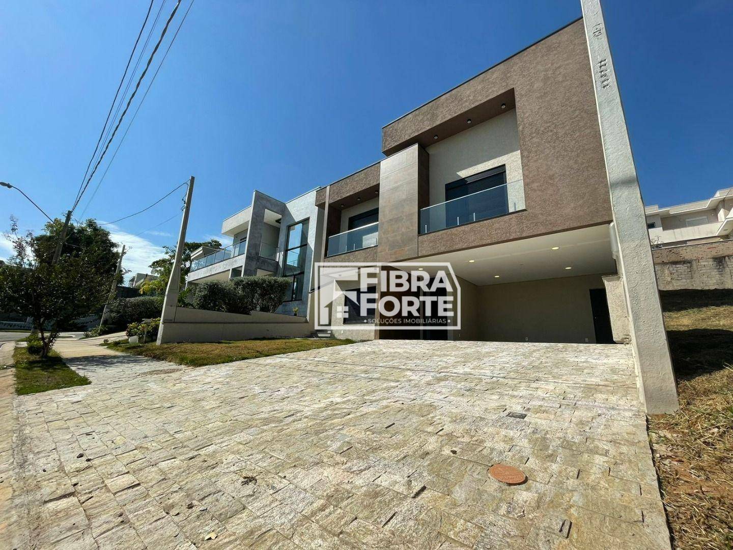 Casa de Condomínio à venda com 3 quartos, 245m² - Foto 2