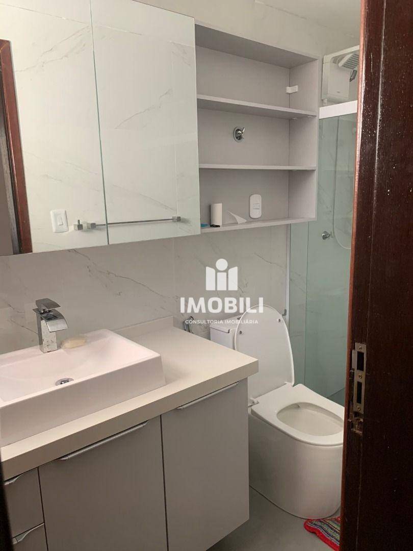 Apartamento à venda com 4 quartos, 282m² - Foto 12