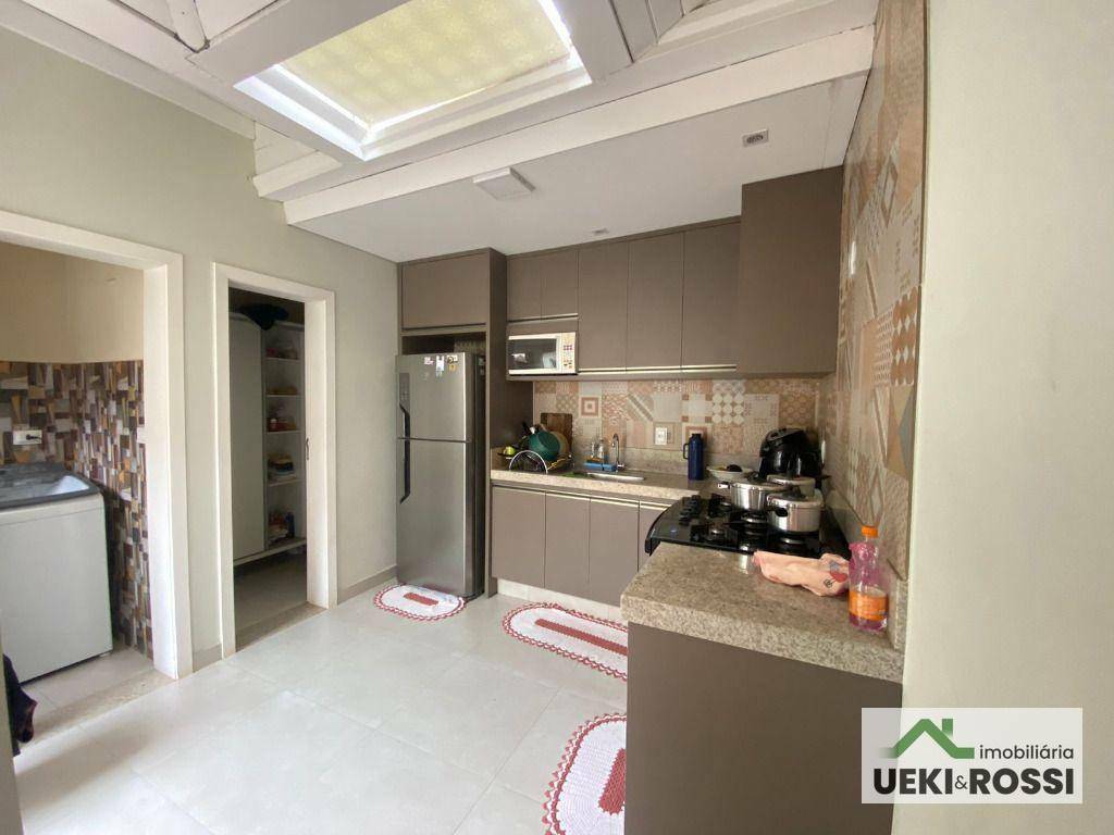 Casa à venda com 3 quartos, 210m² - Foto 17