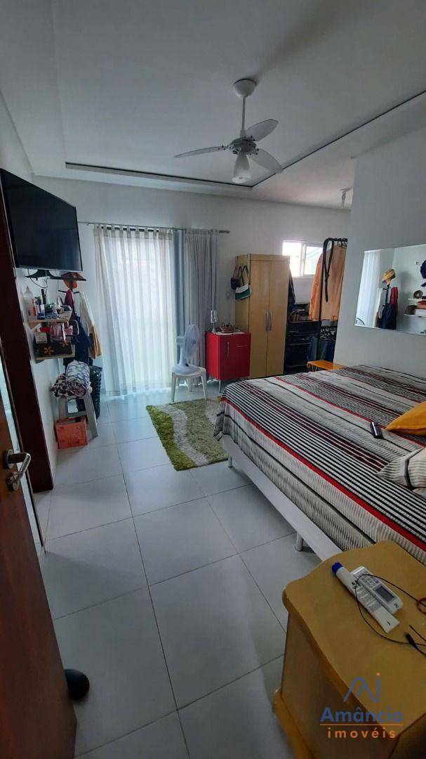 Casa de Condomínio à venda com 4 quartos, 201m² - Foto 29