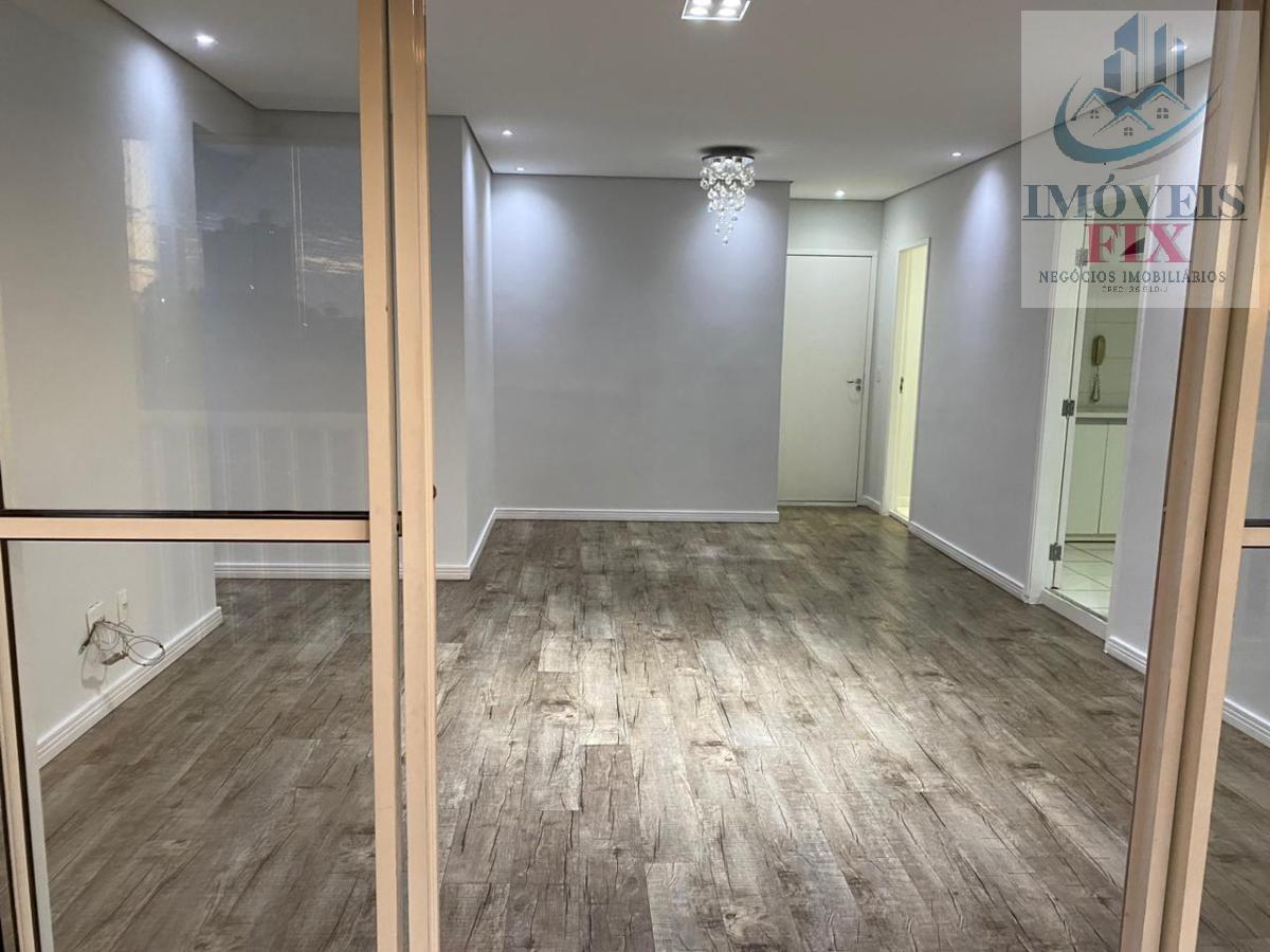 Apartamento à venda com 3 quartos, 111m² - Foto 4