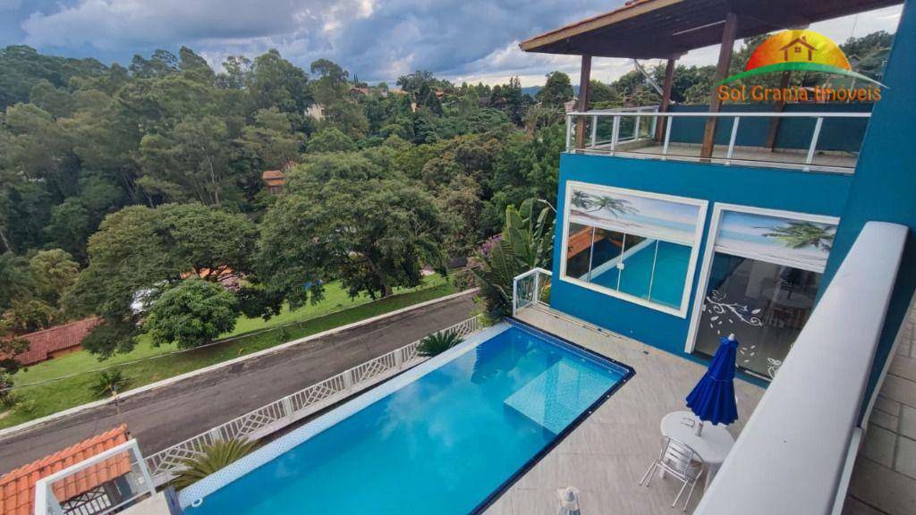 Casa de Condomínio à venda com 3 quartos, 337m² - Foto 2