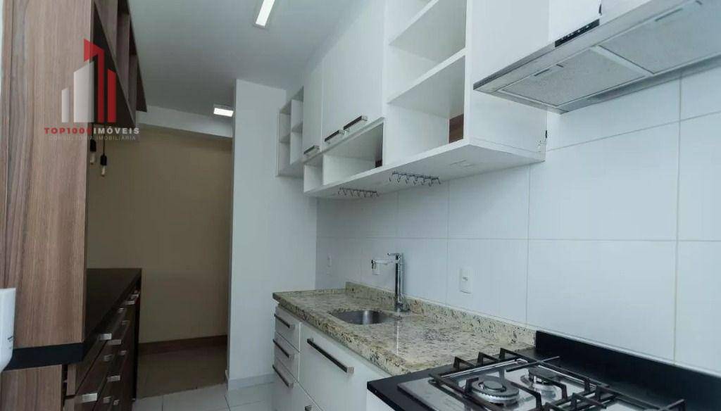 Apartamento à venda com 2 quartos, 70m² - Foto 7