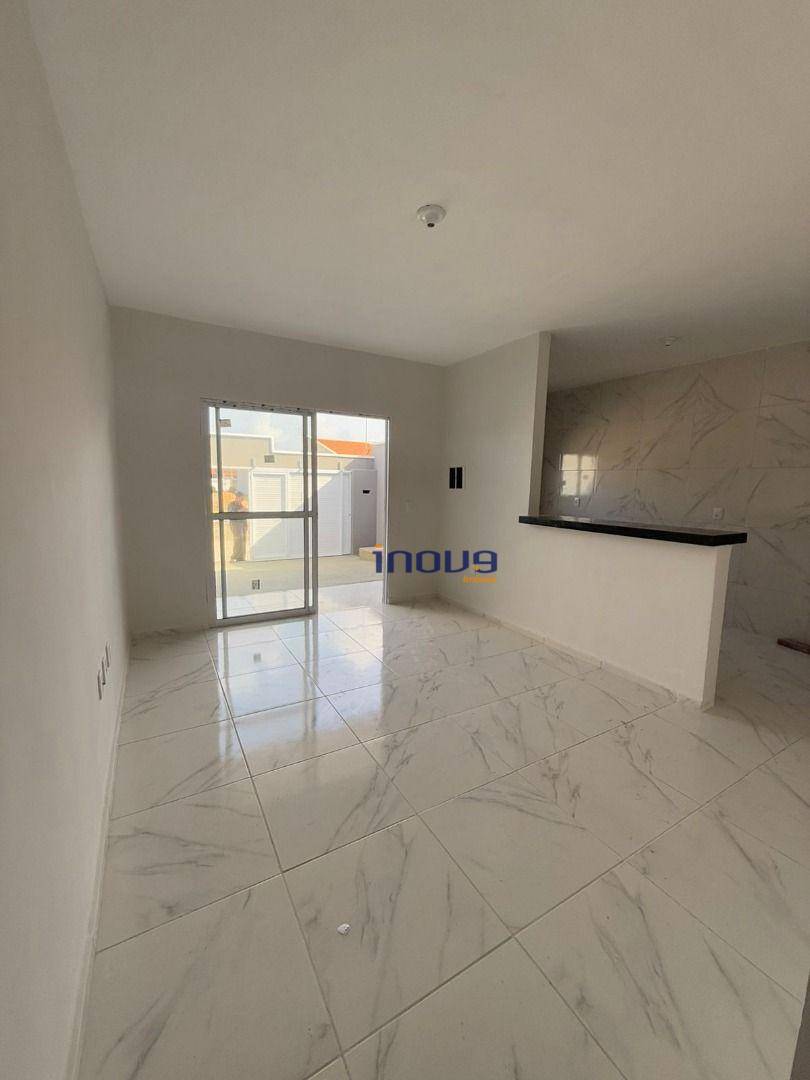 Casa à venda com 3 quartos, 82m² - Foto 8