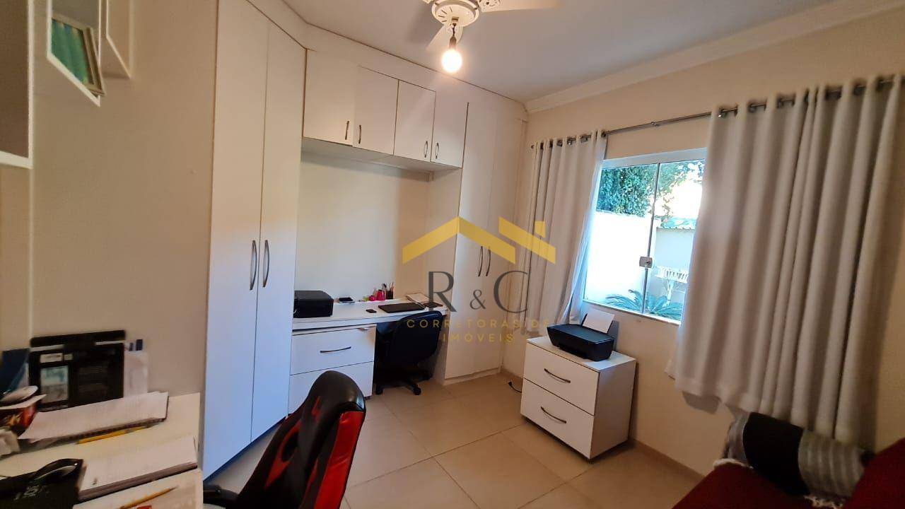 Casa à venda com 4 quartos, 187m² - Foto 22