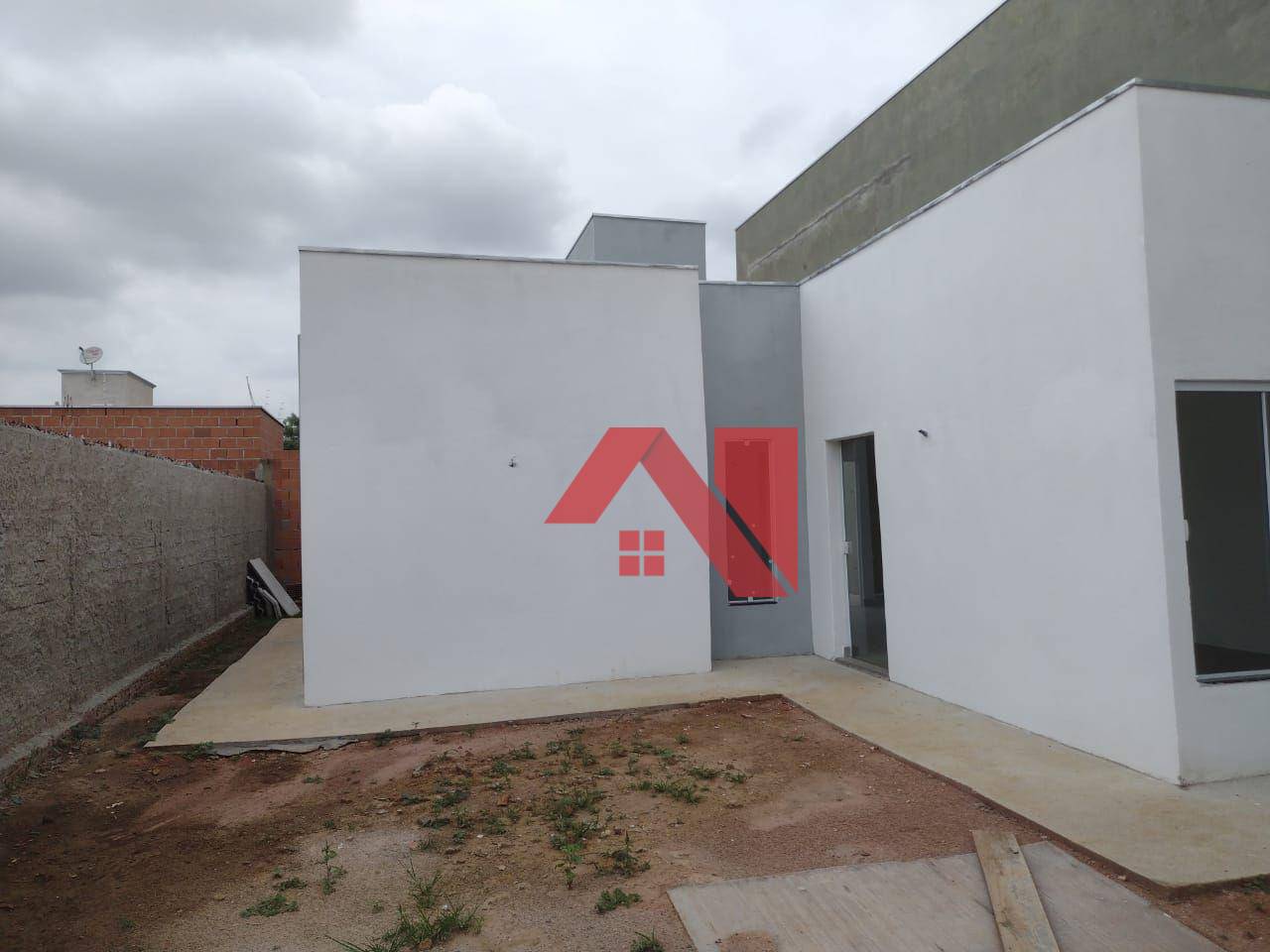 Casa à venda com 2 quartos, 60m² - Foto 14