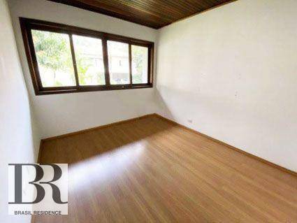 Casa à venda com 4 quartos, 230m² - Foto 10