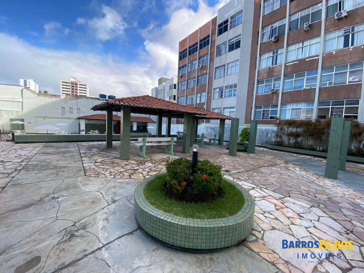 Apartamento para alugar com 3 quartos, 212m² - Foto 23