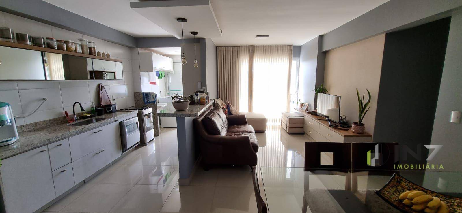 Apartamento à venda com 3 quartos, 92m² - Foto 1