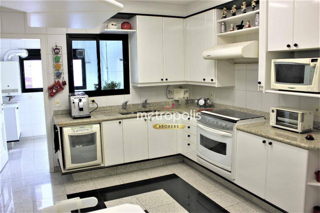 Apartamento à venda com 3 quartos, 150m² - Foto 9