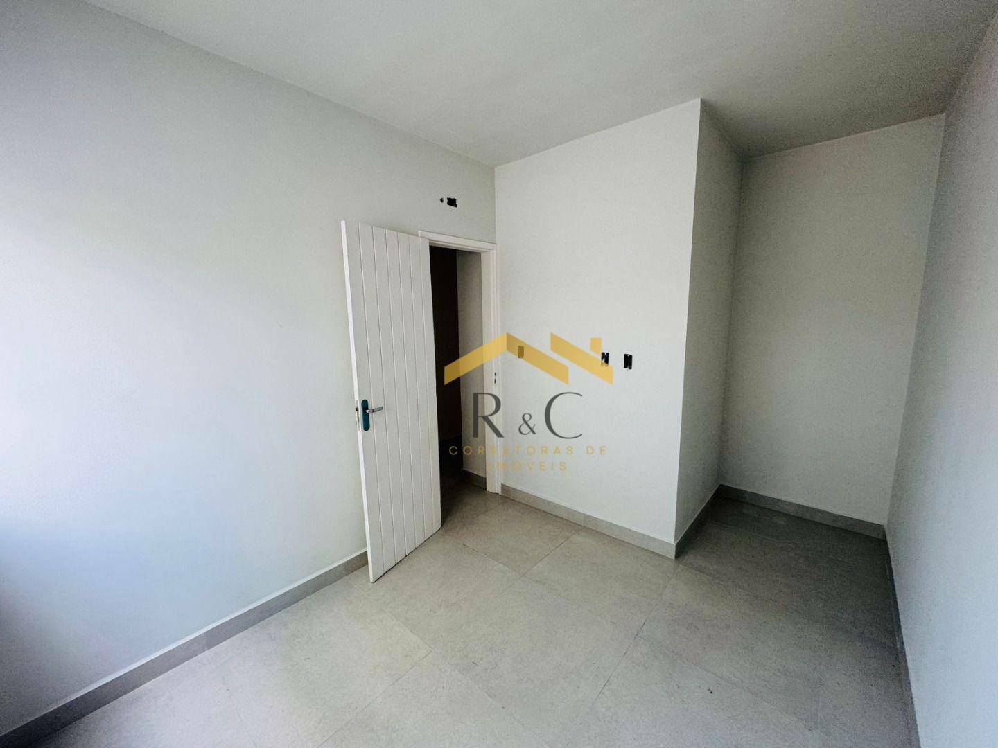 Casa à venda com 4 quartos, 140m² - Foto 21