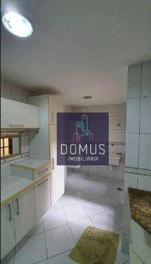 Casa à venda com 2 quartos, 200m² - Foto 12